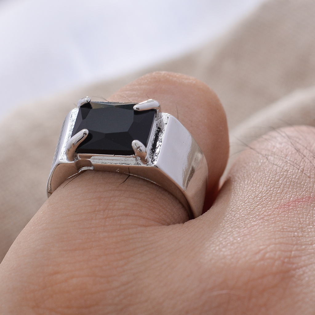 ANILLO ELEGANTE PIEDRA NEGRA