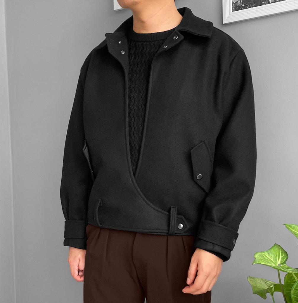 ATYPICAL JACKET NEGRO