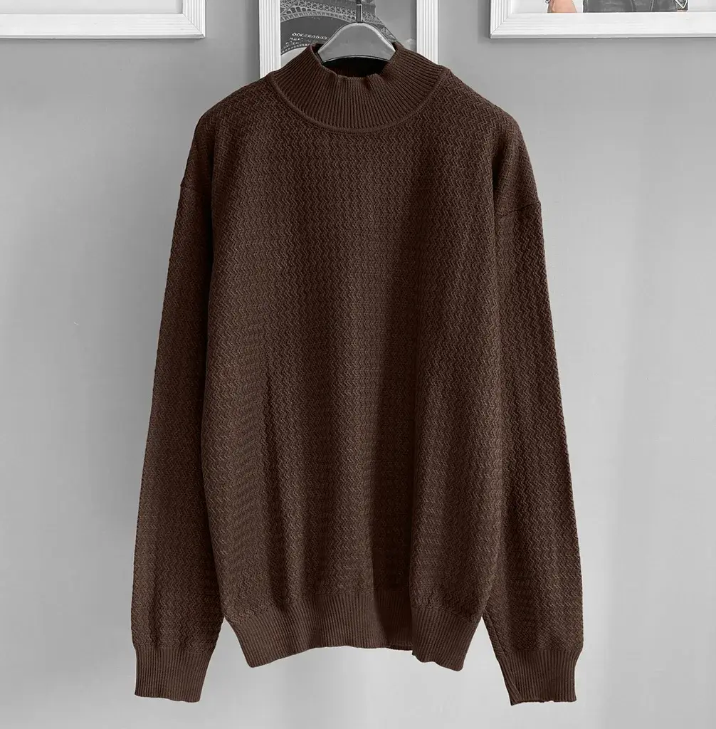 SUETER HILO CUELLO ALTO MARRON (S).webp