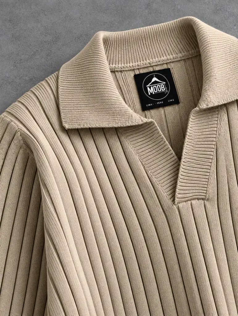 06_beige_detalle_cuello.webp