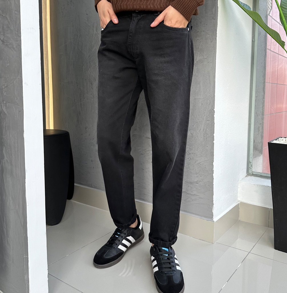 MOM JEAN NEGRO CARBON