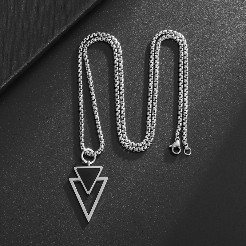 COLLAR TRIANGULO DOBLE 